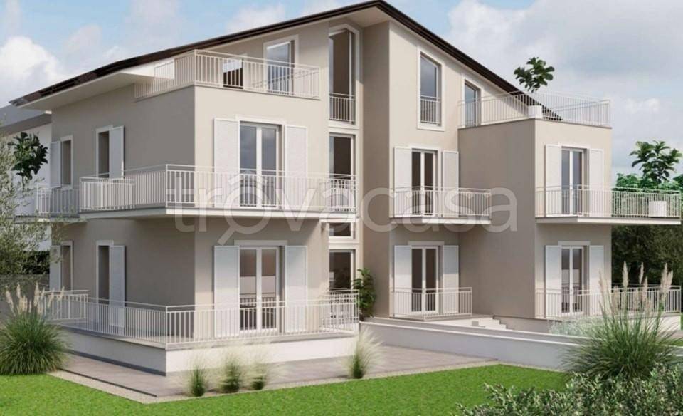appartamento in vendita a Carrara in zona Marina di Carrara