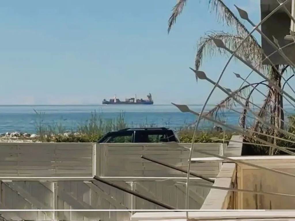 appartamento in vendita a Carrara in zona Marina di Carrara