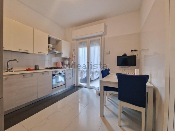 appartamento in vendita a Carrara in zona Marina di Carrara