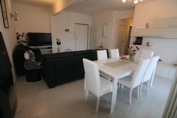 appartamento in vendita a Carrara in zona Marina di Carrara