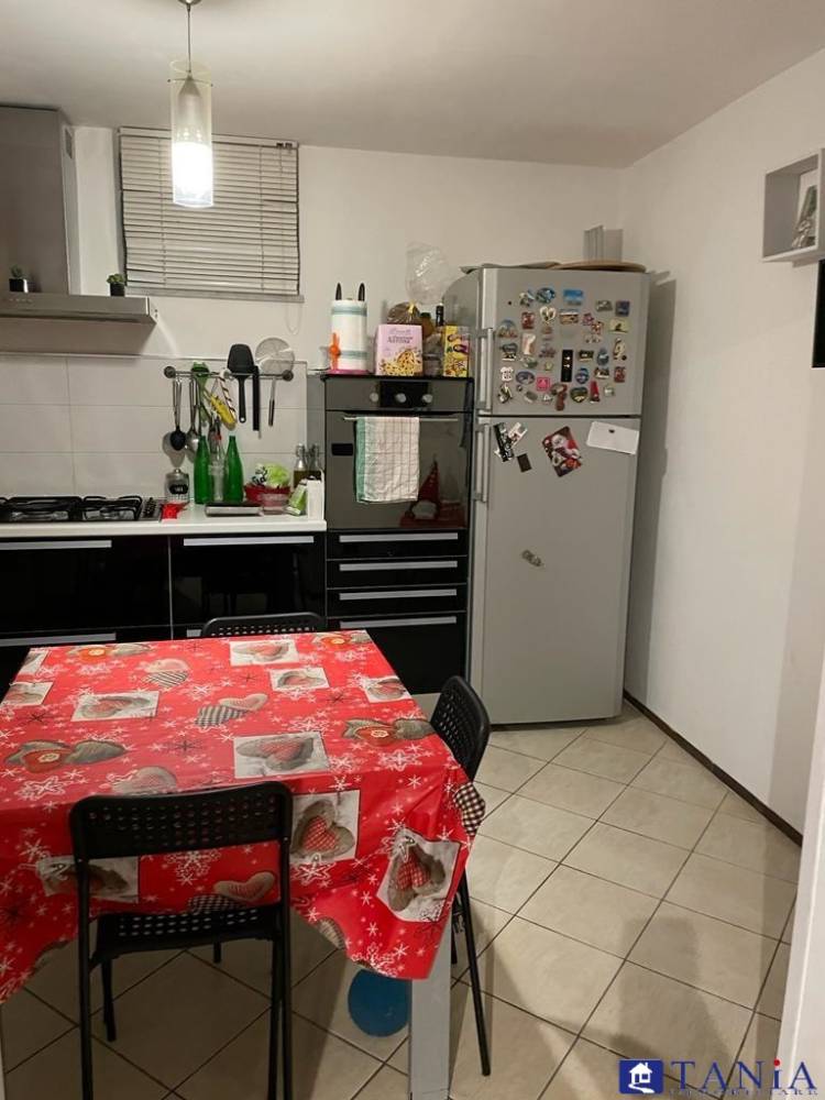casa indipendente in vendita a Carrara in zona Torano