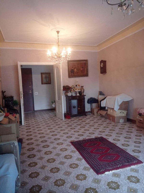 appartamento in vendita a Carrara in zona Marina di Carrara