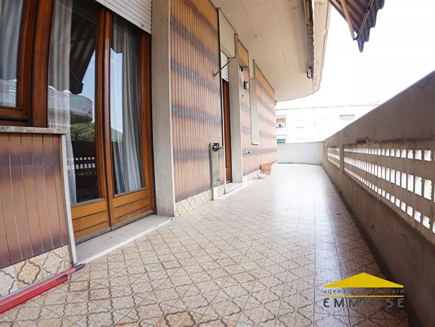 appartamento in vendita a Carrara in zona Avenza