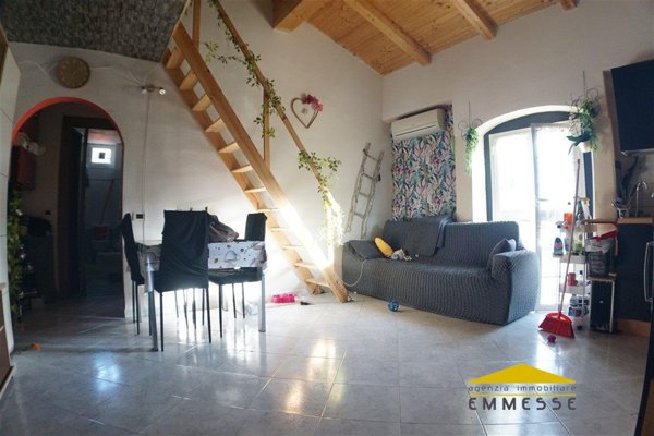 appartamento in vendita a Carrara in zona Stabbio