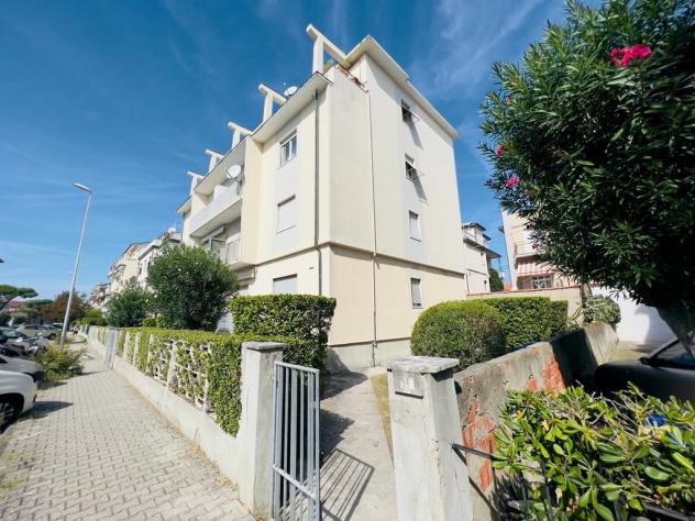 appartamento in vendita a Carrara in zona Marina di Carrara