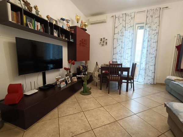 appartamento in vendita a Carrara in zona Avenza