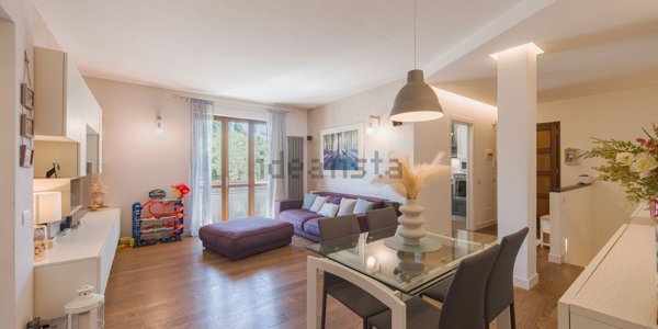 appartamento in vendita a Carrara in zona Avenza