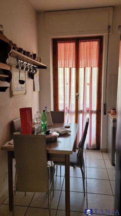 appartamento in vendita a Carrara in zona Marina di Carrara