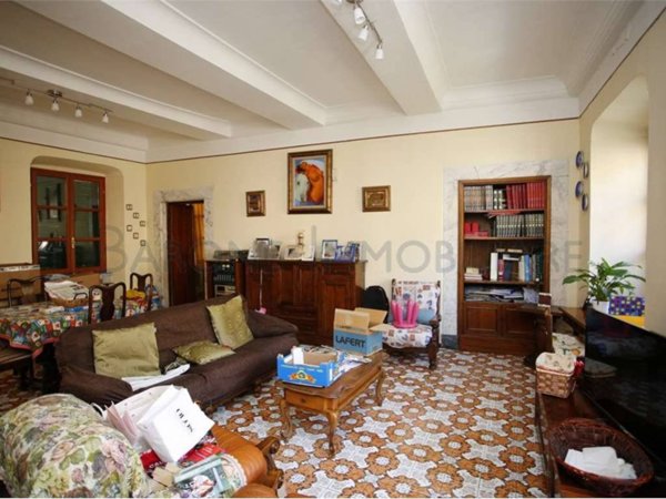 appartamento in vendita a Carrara in zona Centro Città