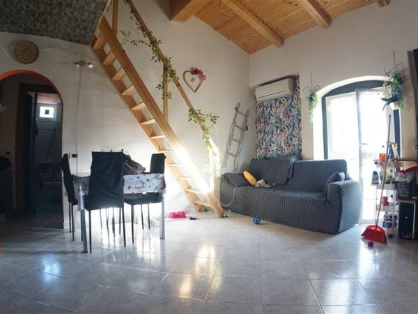 appartamento in vendita a Carrara in zona Marasio