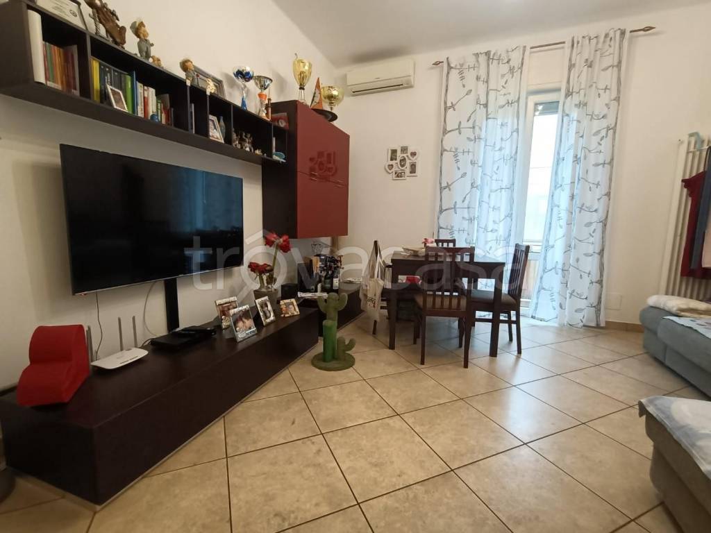appartamento in vendita a Carrara in zona Avenza