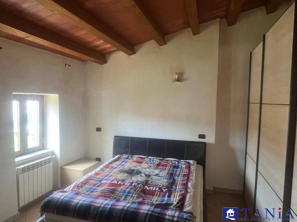appartamento in vendita a Carrara in zona Bonascola