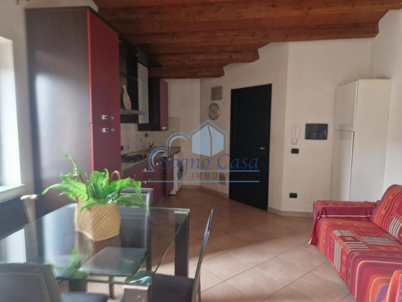 appartamento in vendita a Carrara in zona Bonascola