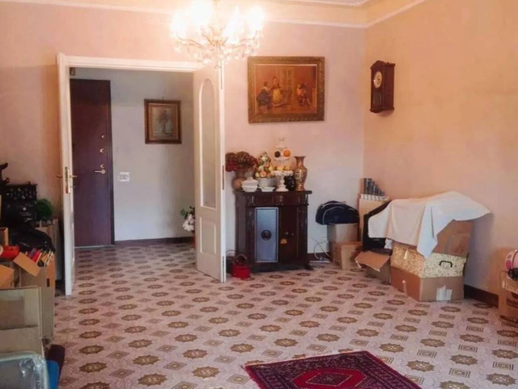 appartamento in vendita a Carrara in zona Marina di Carrara