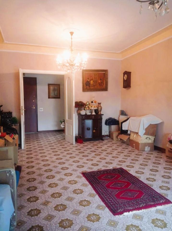 appartamento in vendita a Carrara in zona Marina di Carrara