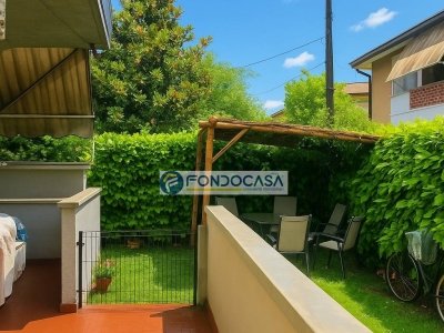 appartamento in vendita a Carrara