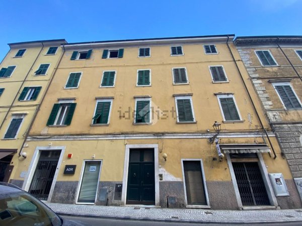 appartamento in vendita a Carrara