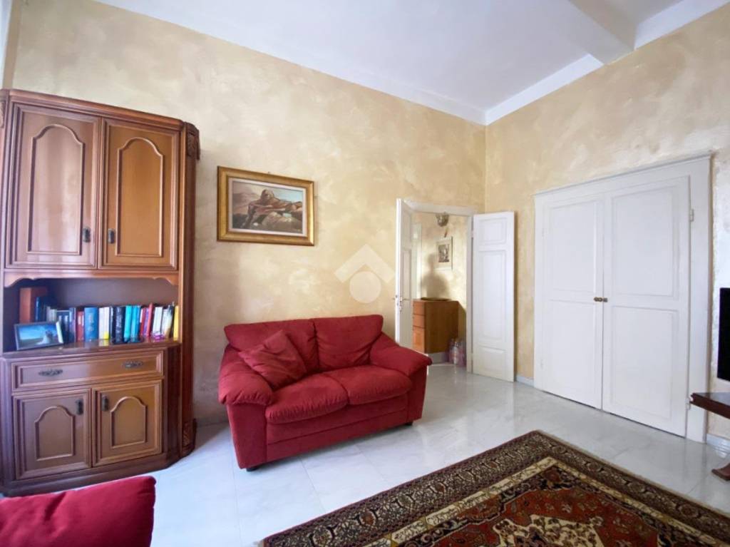 appartamento in vendita a Carrara in zona Centro Città