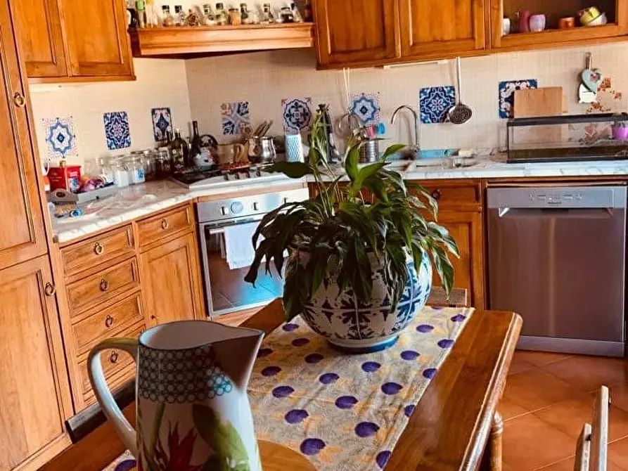 appartamento in vendita a Carrara in zona Marina di Carrara