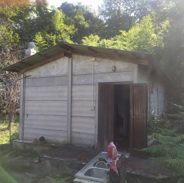 casa indipendente in vendita a Carrara