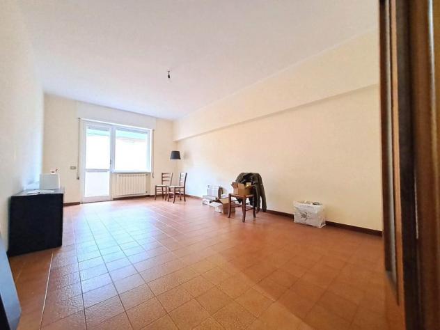 appartamento in vendita a Carrara in zona Centro Città