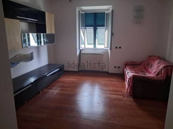 appartamento in vendita a Carrara in zona Marina di Carrara