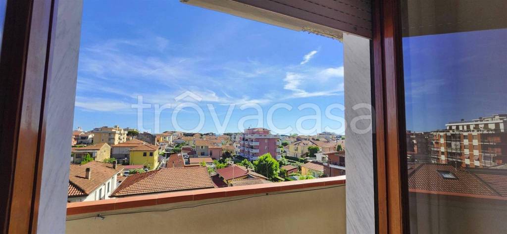appartamento in vendita a Carrara in zona Marina di Carrara