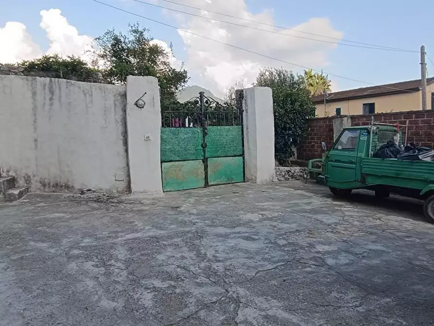 appartamento in vendita a Carrara in zona Avenza