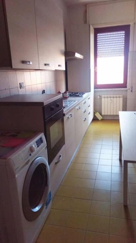 appartamento in vendita a Carrara in zona Marina di Carrara