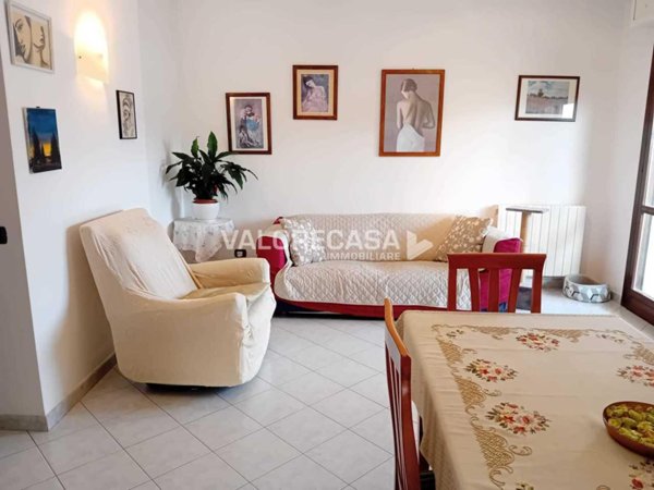 appartamento in vendita a Carrara in zona Stadio