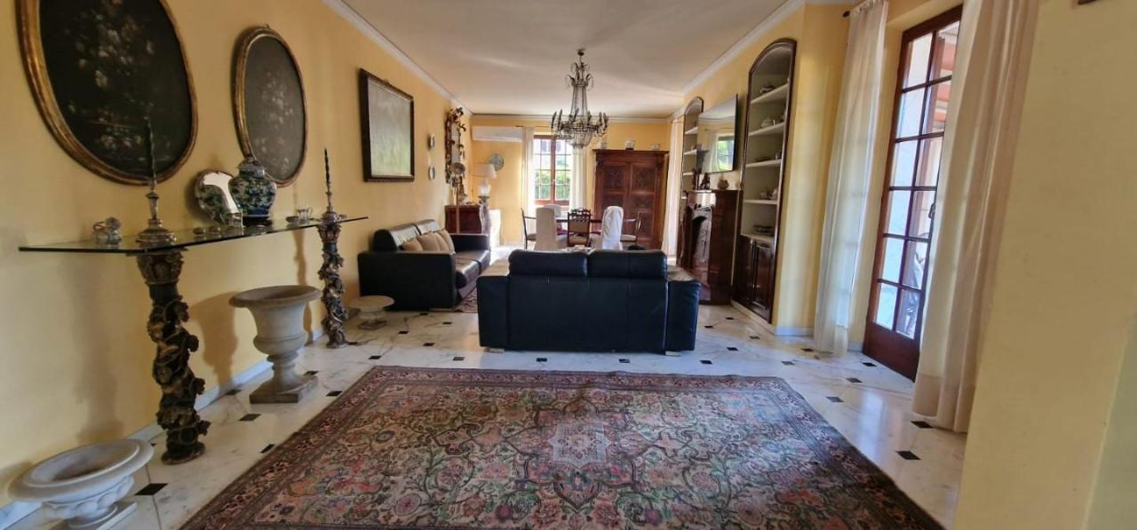 casa indipendente in vendita a Carrara in zona Marina di Carrara