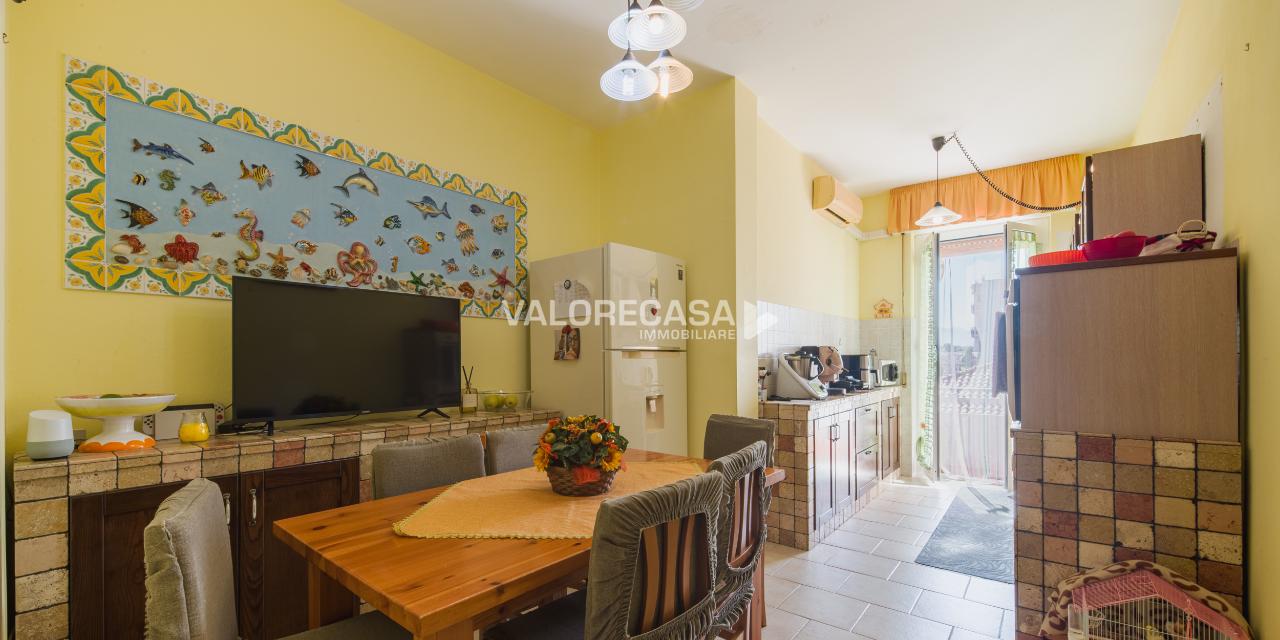 appartamento in vendita a Carrara in zona Marina di Carrara