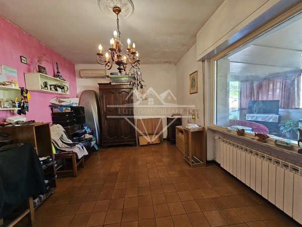 appartamento in vendita a Carrara in zona Avenza