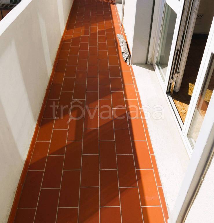 appartamento in vendita a Carrara in zona Marina di Carrara