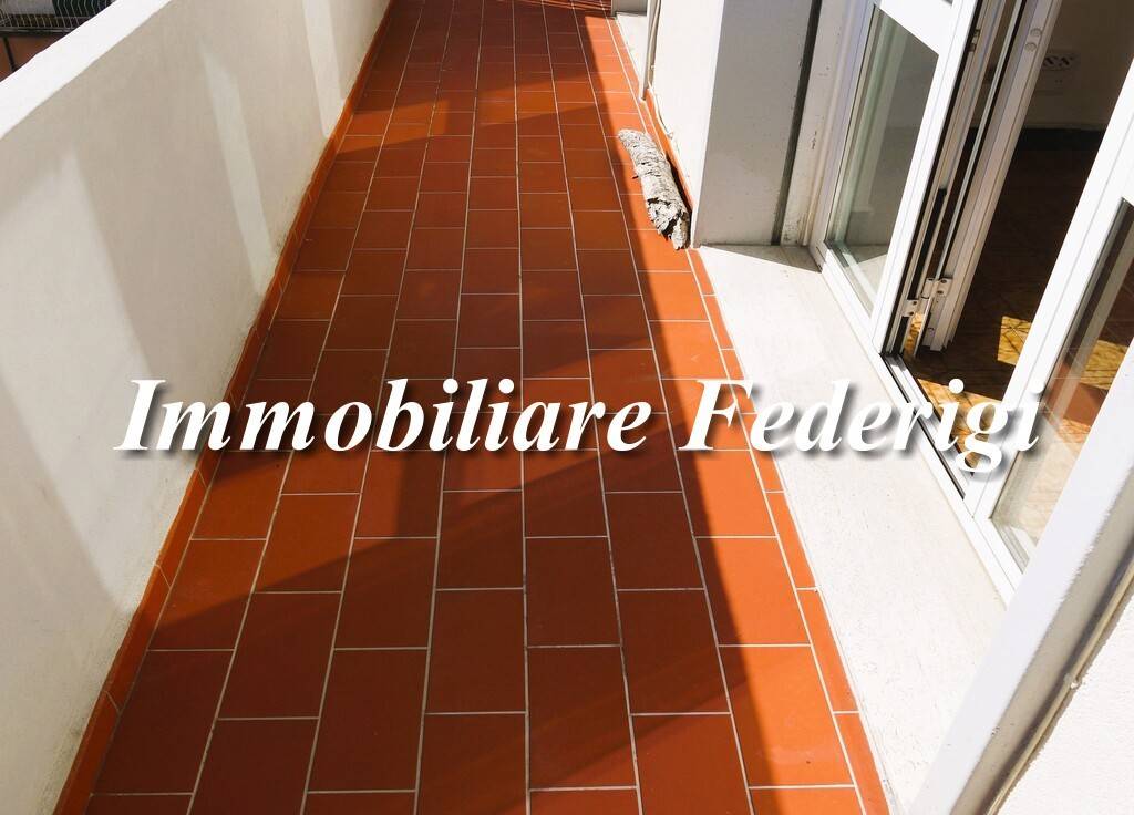 appartamento in vendita a Carrara in zona Marina di Carrara