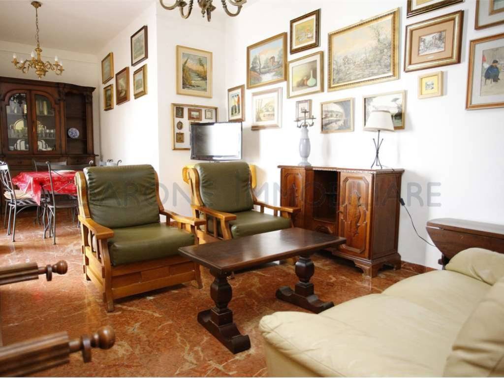 appartamento in vendita a Carrara in zona Marasio