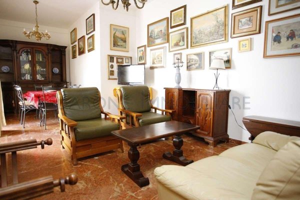 appartamento in vendita a Carrara in zona Sant'Antonio