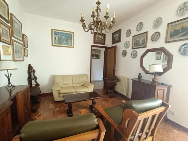 appartamento in vendita a Carrara in zona Marasio