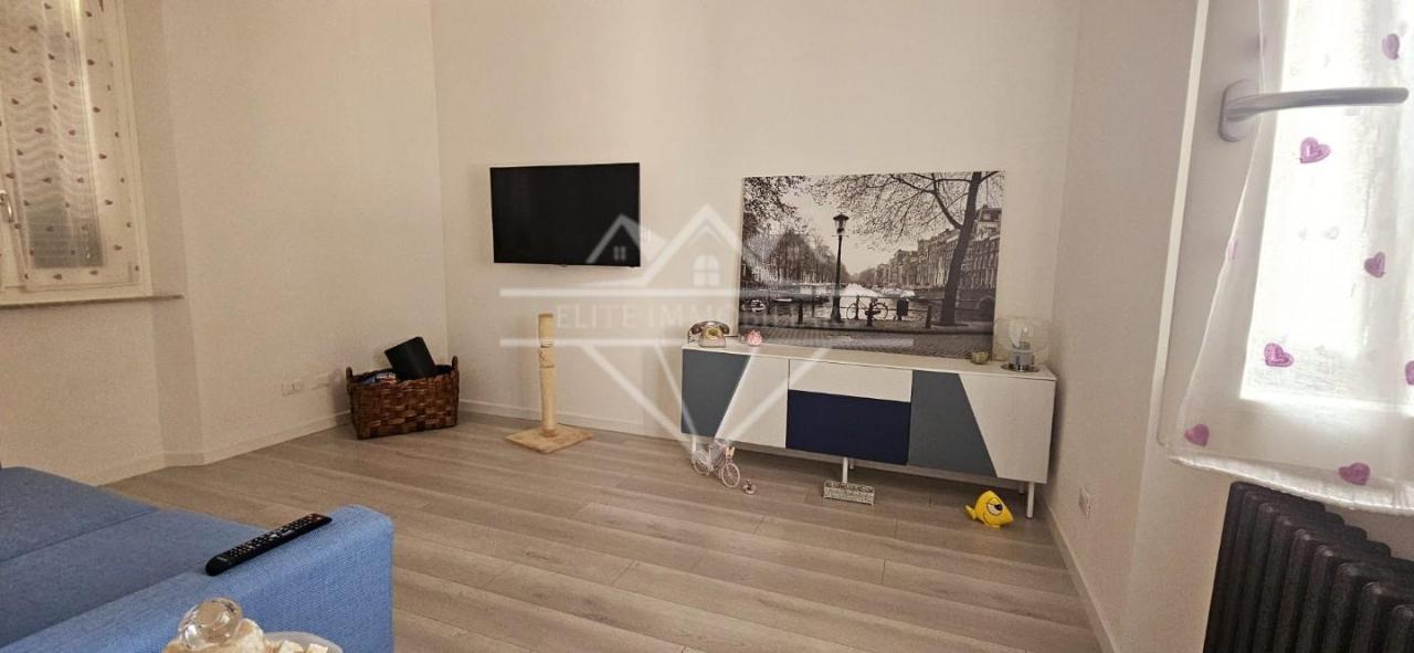 appartamento in vendita a Carrara in zona Stadio