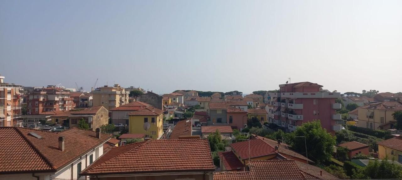 appartamento in vendita a Carrara in zona Marina di Carrara