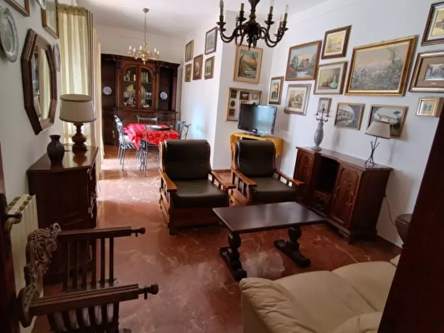 appartamento in vendita a Carrara in zona Fabbrica