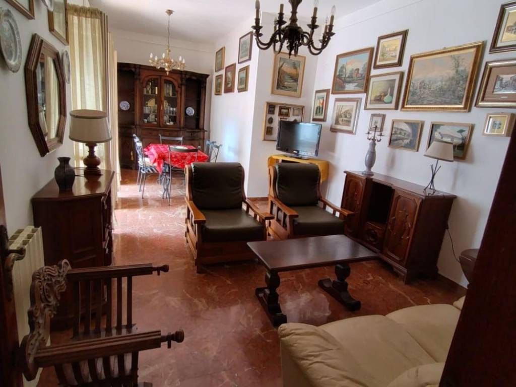 appartamento in vendita a Carrara in zona Marasio