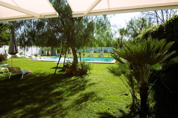 casa indipendente in vendita a Carrara in zona Marina di Carrara
