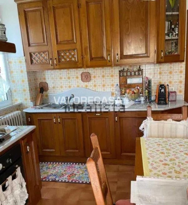 casa indipendente in vendita a Carrara in zona Bonascola