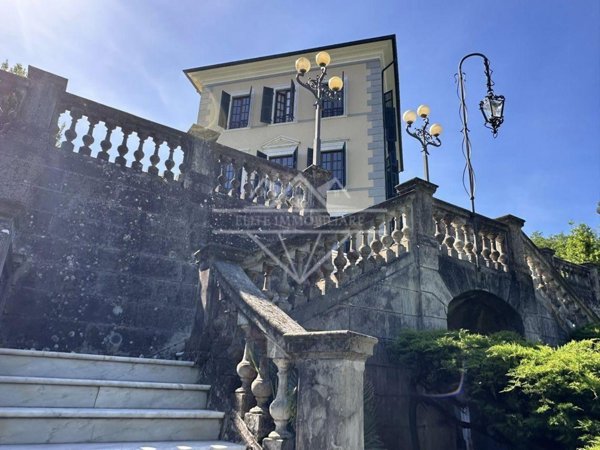 casa indipendente in vendita a Carrara in zona Nazzano