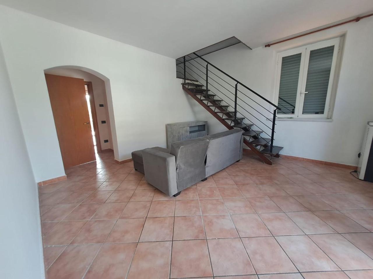 casa indipendente in vendita a Carrara in zona Marina di Carrara