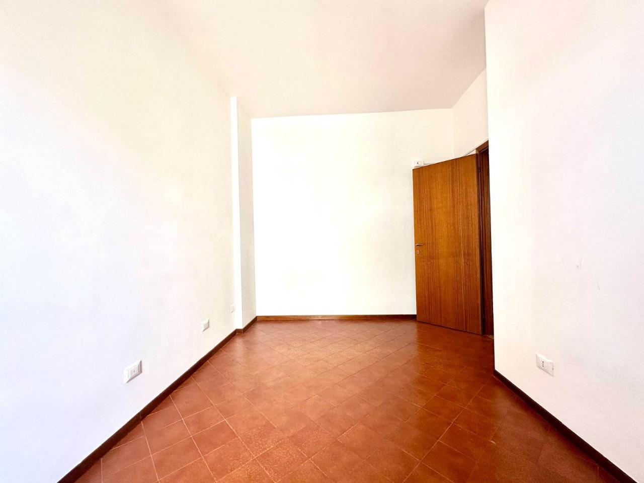 appartamento in vendita a Carrara in zona Marina di Carrara