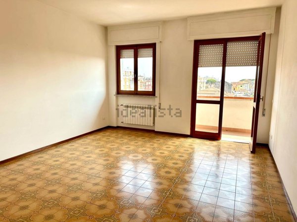 appartamento in vendita a Carrara in zona Marina di Carrara