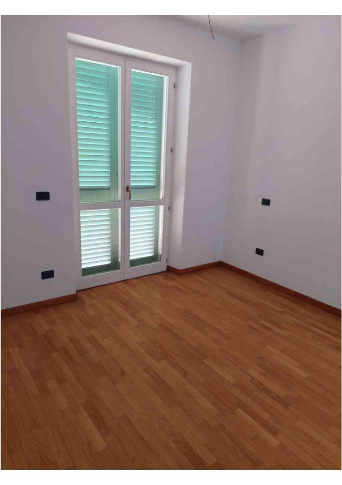 casa indipendente in vendita a Carrara in zona Avenza