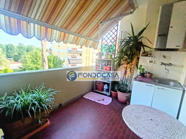 appartamento in vendita a Carrara in zona Marina di Carrara